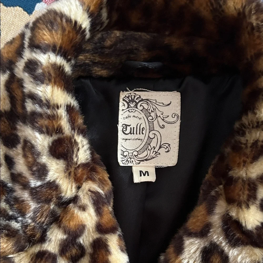 Tulle Brown Leopard Print Teddy Jacket - Picture 3 of 3